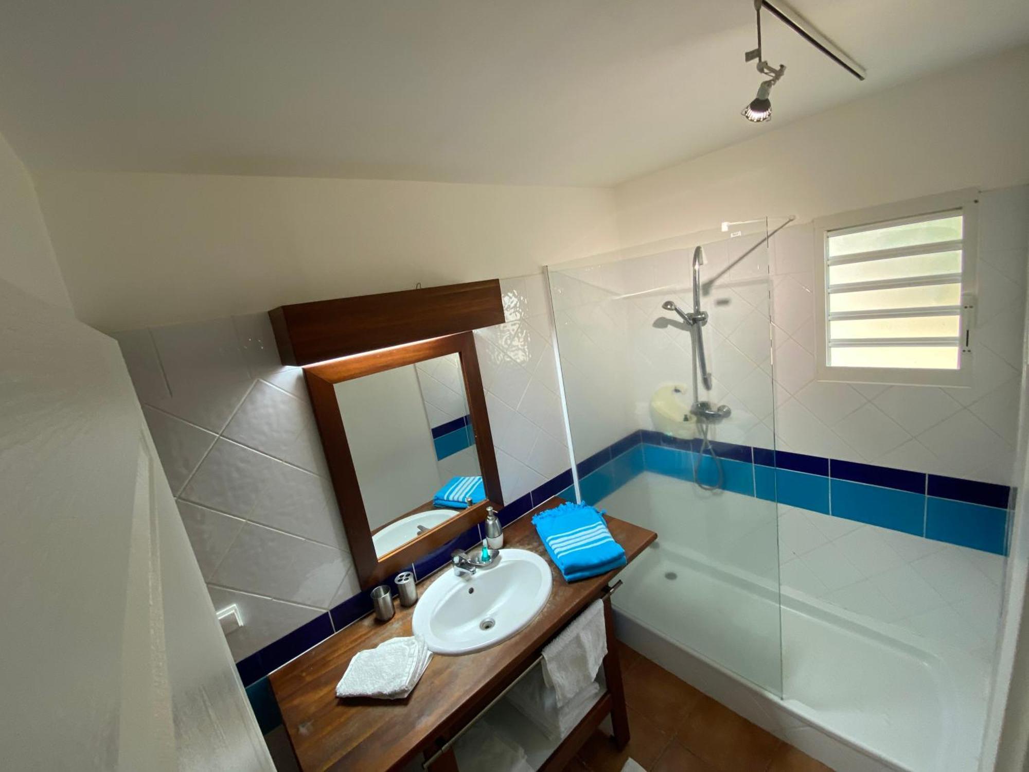 Marisol Les Pieds Dans L Eau Apartment Le Gosier  Luaran gambar